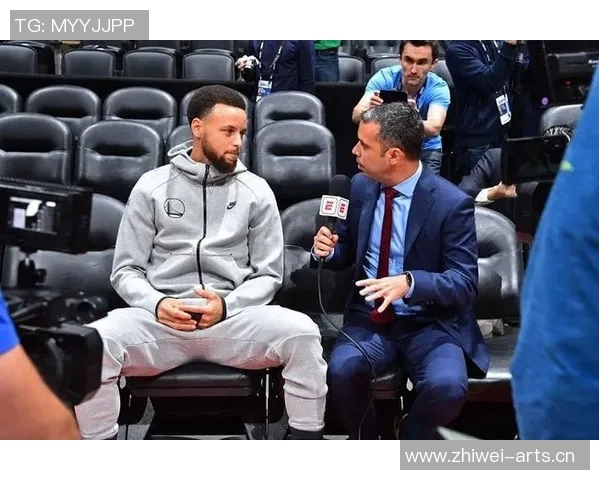 库里接受采访谈及新赛季目标：为球队再次夺得总冠军努力